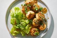 Buttery Scallops with Lemon and Herbs